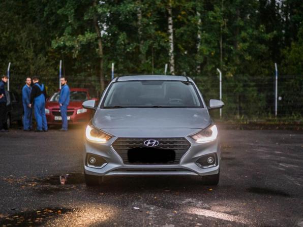 Hyundai Solaris II с пробегом 2017 года, цена 1 065 000 рублей, 127509 км, седан, Автокод Объявления