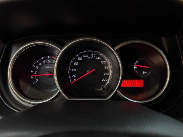Nissan Tiida I Рестайлинг с пробегом 2013 года, цена 574 000 рублей, 206702 км, хэтчбек, Автокод Объявления