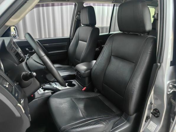 Mitsubishi Pajero IV Рестайлинг 1 с пробегом 2011 года, цена 1 948 000 рублей, 128000 км, внедорожник, Автокод Объявления