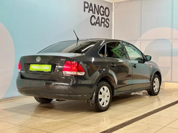 Volkswagen Polo V Рестайлинг с пробегом 2015 года, цена 940 000 рублей, 58900 км, седан, Автокод Объявления