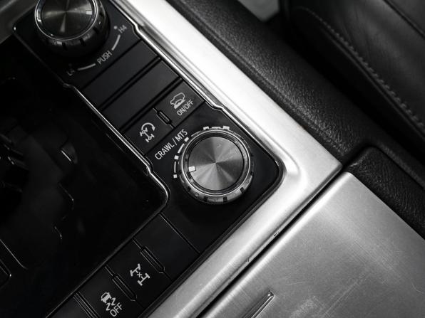 Toyota Land Cruiser 200 Series Рестайлинг 2 с пробегом 2015 года, цена 5 450 000 рублей, 170541 км, внедорожник, Автокод Объявления