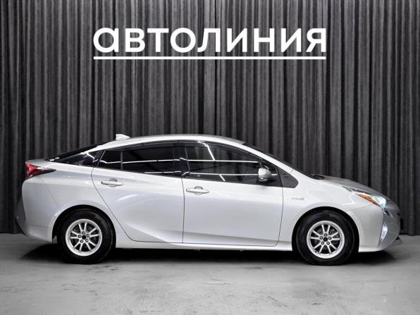 Toyota Prius IV Рестайлинг (XW50) с пробегом 2018 года, цена 1 750 000 рублей, 84000 км, лифтбек, Автокод Объявления