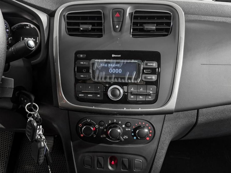 Renault Logan II Рестайлинг Санкт-Петербург  - изображение 16