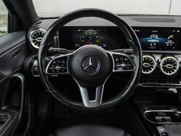 Mercedes-Benz A-Класс IV (W177) с пробегом 2018 года, цена 2 359 000 рублей, 90272 км, хэтчбек, Автокод Объявления