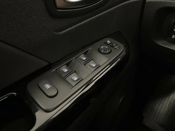 Renault Kaptur I Рестайлинг с пробегом 2021 года, цена 1 765 000 рублей, 23138 км, внедорожник, Автокод Объявления