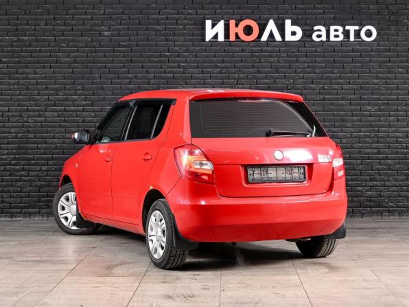 Skoda Fabia II с пробегом 2008 года, цена 400 000 рублей, 212000 км, хэтчбек, Автокод Объявления