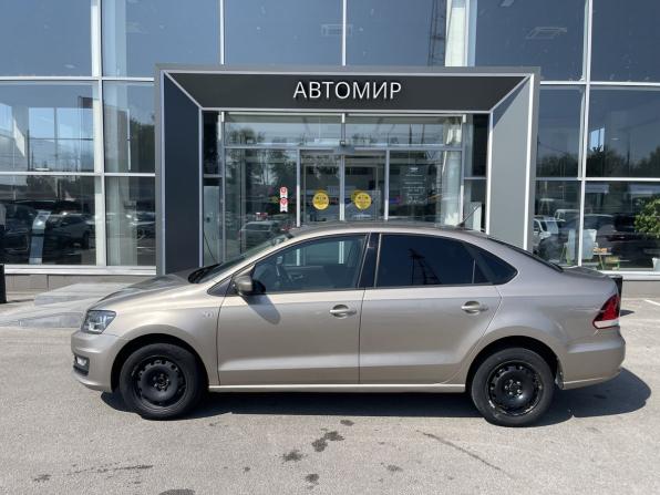 Volkswagen Polo V Рестайлинг с пробегом 2015 года, цена 722 500 рублей, 249427 км, седан, Автокод Объявления