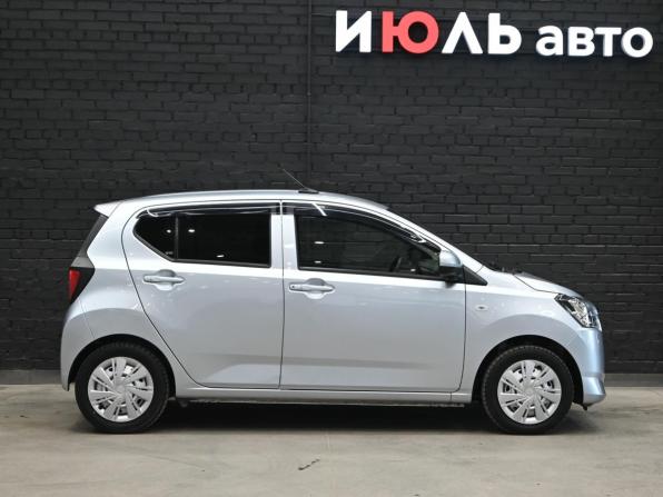 Daihatsu Mira e:S II с пробегом 2021 года, цена 860 000 рублей, 49083 км, хэтчбек, Автокод Объявления