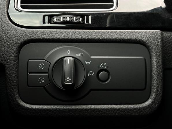 Volkswagen Touareg II Рестайлинг с пробегом 2017 года, цена 2 926 700 рублей, 186498 км, внедорожник, Автокод Объявления