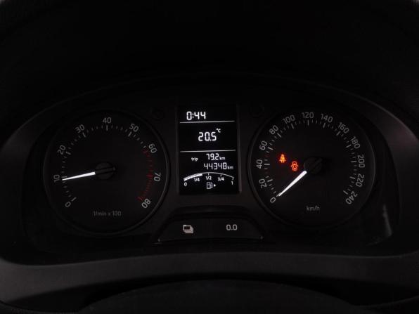 Skoda Rapid I с пробегом 2015 года, цена 1 060 000 рублей, 44348 км, лифтбек, Автокод Объявления