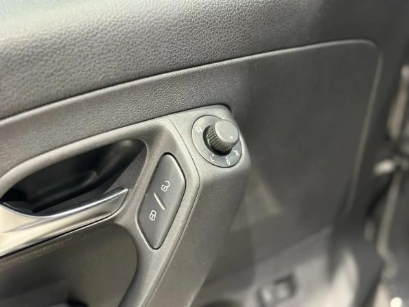 Volkswagen Polo V Рестайлинг с пробегом 2018 года, цена 1 230 000 рублей, 84000 км, седан, Автокод Объявления