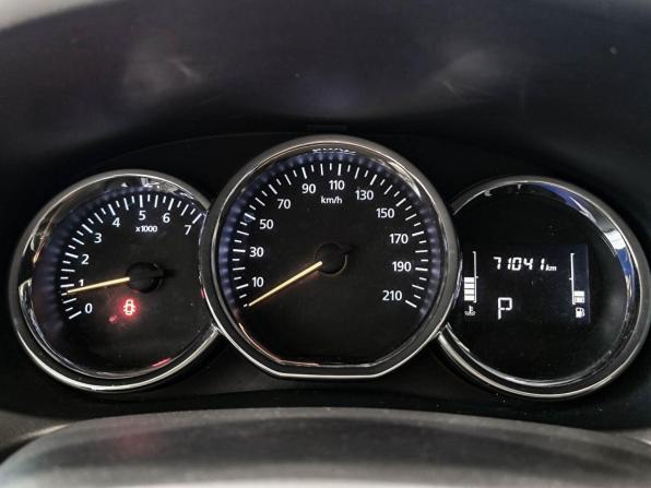Renault Logan II Рестайлинг с пробегом 2021 года, цена 1 099 000 рублей, 70000 км, седан, Автокод Объявления