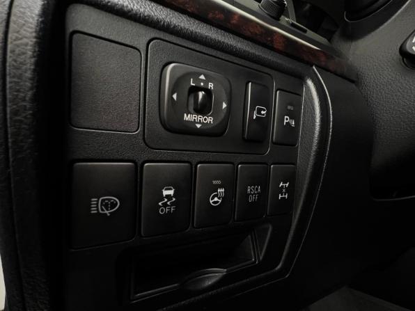 Toyota Land Cruiser 200 Series Рестайлинг 1 с пробегом 2013 года, цена 3 800 000 рублей, 218223 км, внедорожник, Автокод Объявления