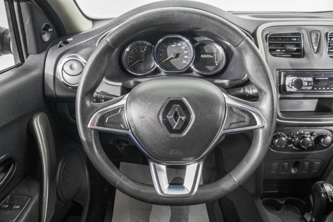 Renault Logan II Рестайлинг с пробегом 2020 года, цена 839 000 рублей, 198000 км, седан, Автокод Объявления