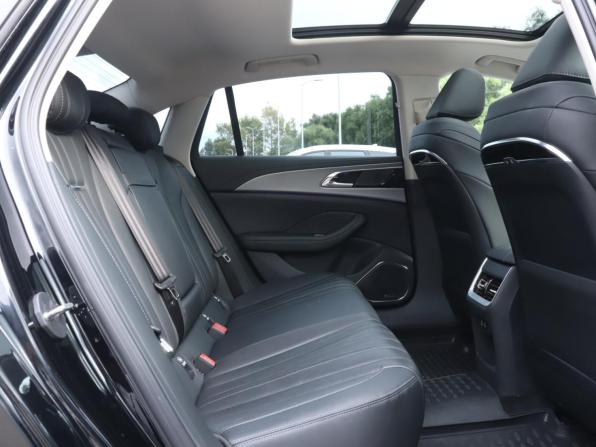 Hongqi H5 II с пробегом 2024 года, цена 3 100 000 рублей, 36890 км, седан, Автокод Объявления