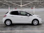 Peugeot 208 I Казань  - изображение 27
