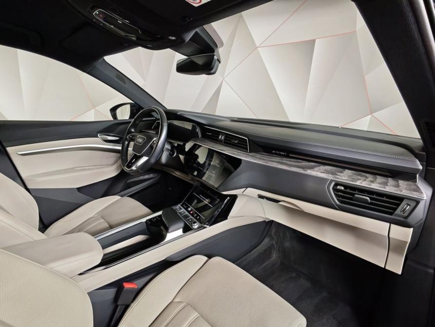 Audi e-tron I Москва  - изображение 12