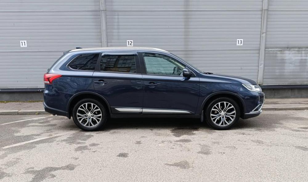 Mitsubishi Outlander III Рестайлинг 2 Санкт-Петербург  - изображение 4