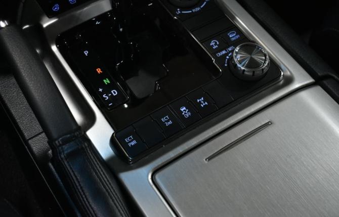 Toyota Land Cruiser 200 Series Рестайлинг 2 с пробегом 2019 года, цена 7 868 000 рублей, 95837 км, внедорожник, Автокод Объявления