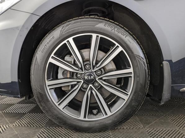 Kia Optima IV Рестайлинг с пробегом 2019 года, цена 1 995 000 рублей, 124712 км, седан, Автокод Объявления
