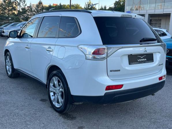Mitsubishi Outlander III с пробегом 2014 года, цена 1 550 000 рублей, 165069 км, внедорожник, Автокод Объявления