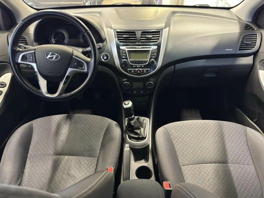 Hyundai Solaris I Волгоград  - изображение 8