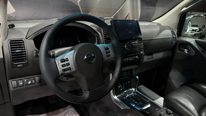 Nissan Pathfinder III Рестайлинг с пробегом 2010 года, цена 1 300 000 рублей, 286917 км, внедорожник, Автокод Объявления