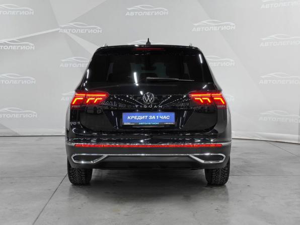 Volkswagen Tiguan II с пробегом 2021 года, цена 3 300 000 рублей, 15000 км, внедорожник, Автокод Объявления