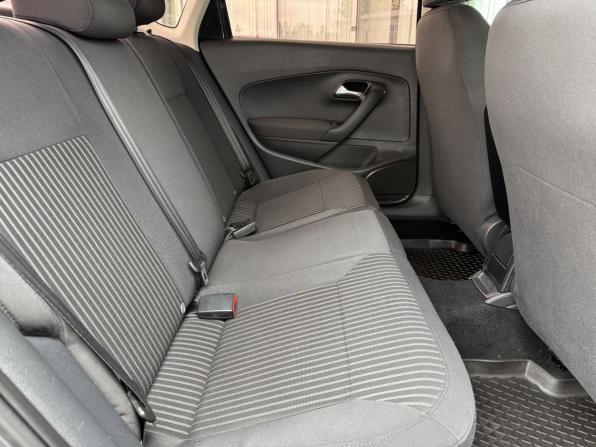Volkswagen Polo V с пробегом 2011 года, цена 650 000 рублей, 203890 км, седан, Автокод Объявления