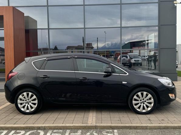 Opel Astra J с пробегом 2012 года, цена 730 000 рублей, 196465 км, хэтчбек, Автокод Объявления