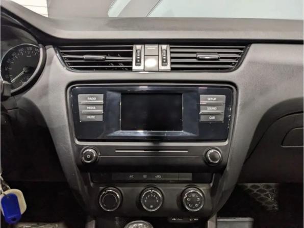 Skoda Octavia III (A7) с пробегом 2014 года, цена 945 000 рублей, 233511 км, лифтбек, Автокод Объявления