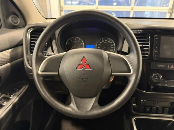 Mitsubishi Outlander III Рестайлинг 2 с пробегом 2017 года, цена 1 490 000 рублей, 178638 км, внедорожник, Автокод Объявления
