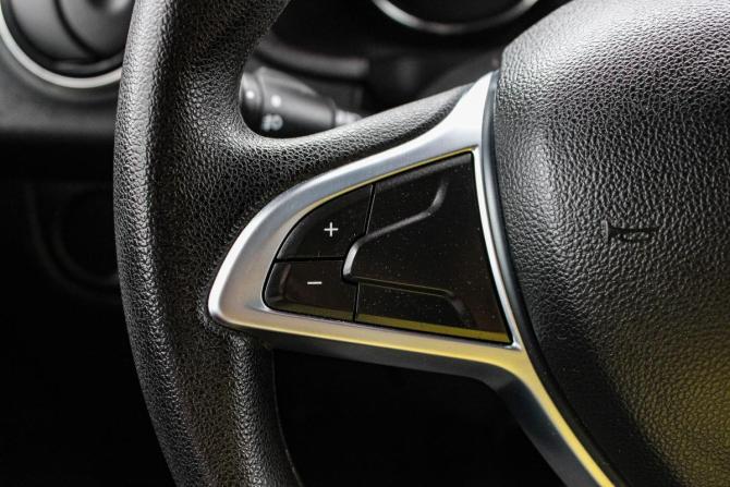 Renault Sandero II Рестайлинг с пробегом 2019 года, цена 989 000 рублей, 58257 км, хэтчбек, Автокод Объявления