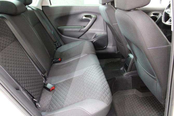Volkswagen Polo V Рестайлинг с пробегом 2018 года, цена 1 246 000 рублей, 102420 км, седан, Автокод Объявления