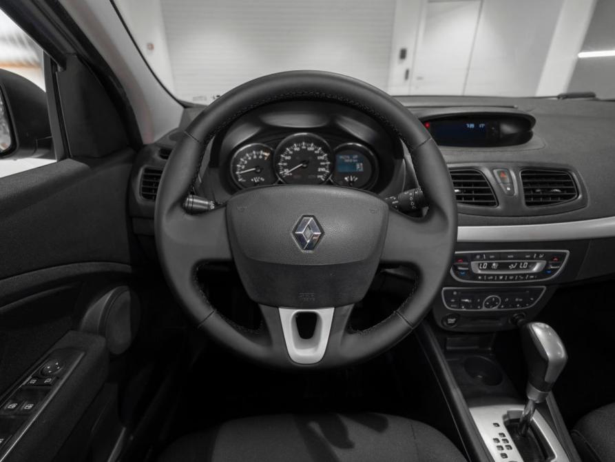 Renault Megane III Рестайлинг Москва  - изображение 10