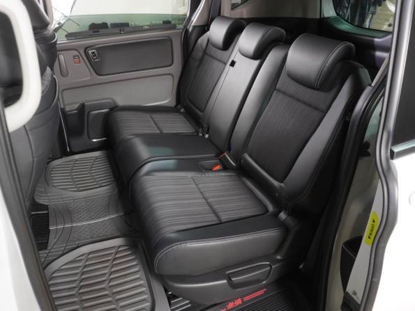 Honda Freed II с пробегом 2017 года, цена 1 899 000 рублей, 87648 км, компактвэн, Автокод Объявления