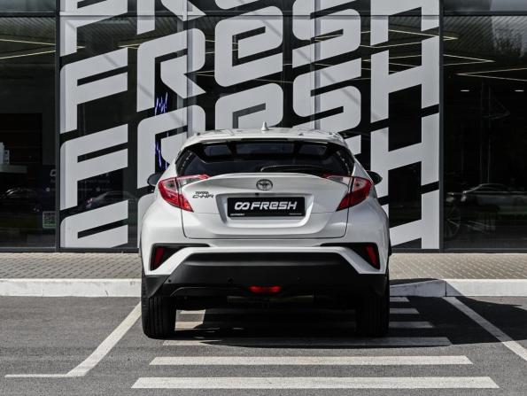 Toyota C-HR I с пробегом 2018 года, цена 2 429 000 рублей, 52596 км, внедорожник, Автокод Объявления