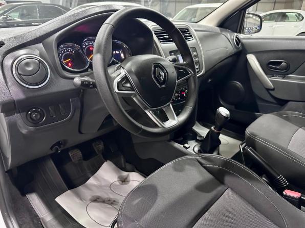 Renault Sandero II Рестайлинг с пробегом 2021 года, цена 1 190 000 рублей, 101216 км, хэтчбек, Автокод Объявления