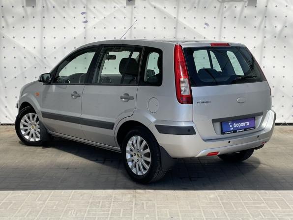 Ford Fusion I Рестайлинг с пробегом 2008 года, цена 650 000 рублей, 74059 км, хэтчбек, Автокод Объявления