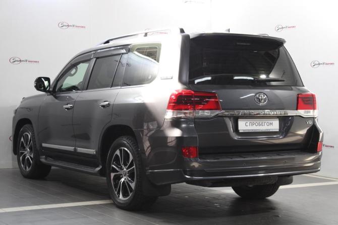 Toyota Land Cruiser 200 Series Рестайлинг 2 с пробегом 2020 года, цена 9 300 000 рублей, 108940 км, внедорожник, Автокод Объявления