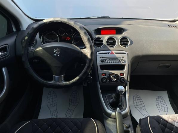 Peugeot 308 I с пробегом 2011 года, цена 435 000 рублей, 231031 км, хэтчбек, Автокод Объявления