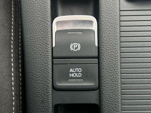 Volkswagen Passat B8 с пробегом 2016 года, цена 1 470 000 рублей, 304764 км, универсал, Автокод Объявления