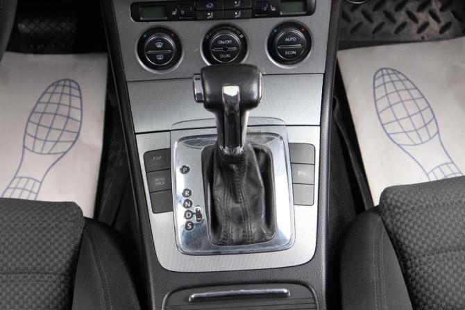 Volkswagen Passat B6 с пробегом 2006 года, цена 699 000 рублей, 233000 км, универсал, Автокод Объявления