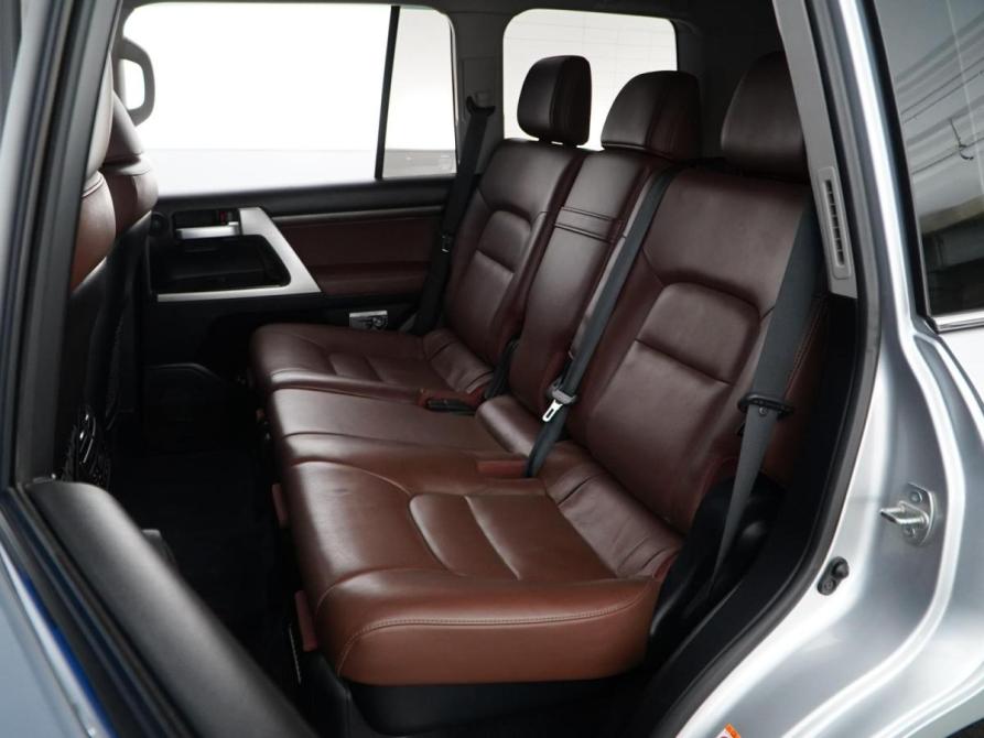 Toyota Land Cruiser 200 Series Рестайлинг 2 Москва  - изображение 9