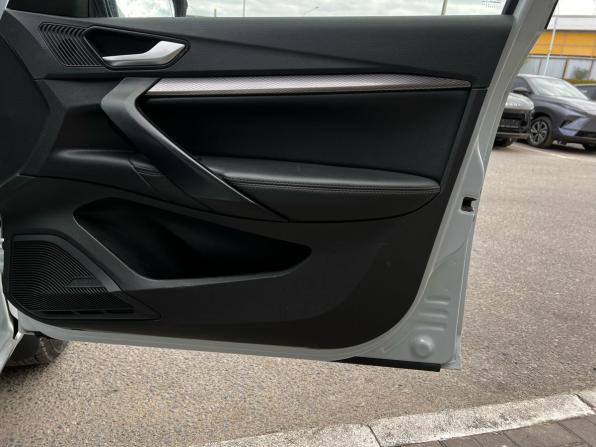 Lada (ВАЗ) Vesta I Рестайлинг (NG) с пробегом 2025 года, цена 1 279 500 рублей, 26758 км, седан, Автокод Объявления