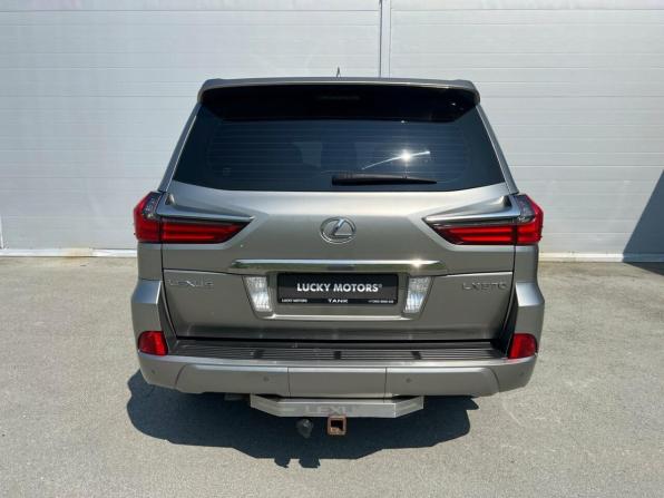 Lexus LX III Рестайлинг 2 с пробегом 2017 года, цена 6 494 000 рублей, 315474 км, внедорожник, Автокод Объявления