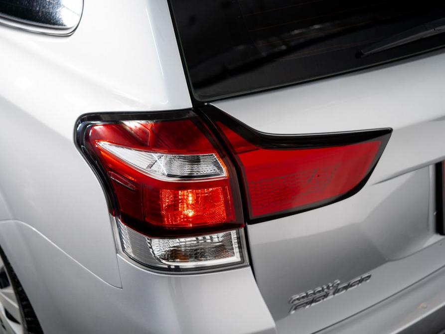 Toyota Corolla XI (E160 E170 E180) Иркутск  - изображение 20