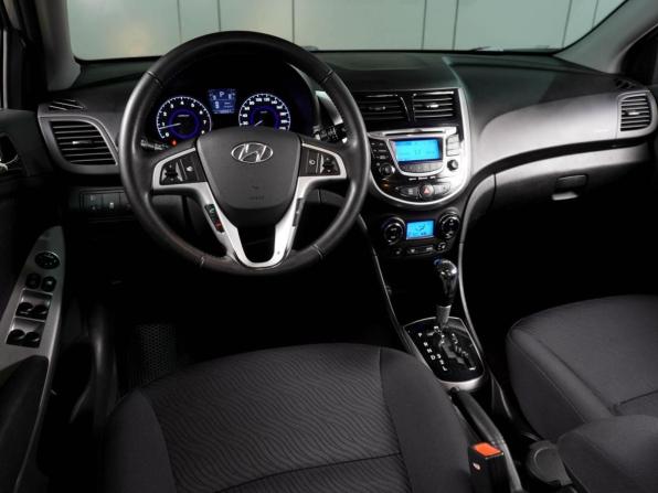 Hyundai Solaris I с пробегом 2013 года, цена 969 000 рублей, 142241 км, седан, Автокод Объявления