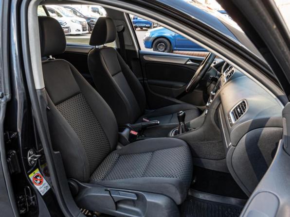 Volkswagen Golf VI с пробегом 2010 года, цена 849 000 рублей, 321811 км, хэтчбек, Автокод Объявления
