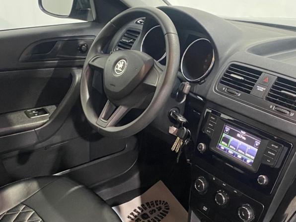 Skoda Yeti I Рестайлинг с пробегом 2016 года, цена 1 218 000 рублей, 111856 км, внедорожник, Автокод Объявления